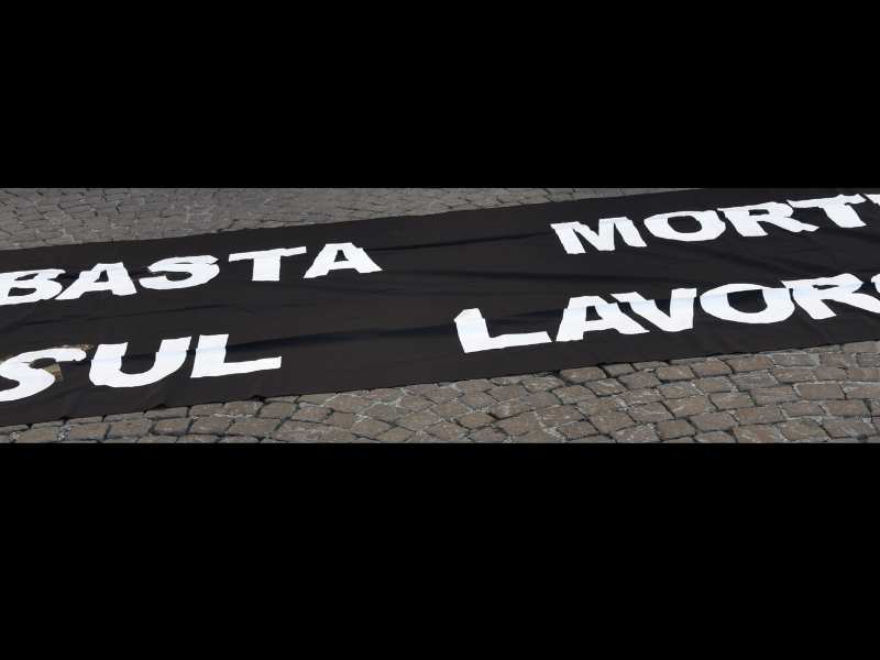 basta morti sul lavoro